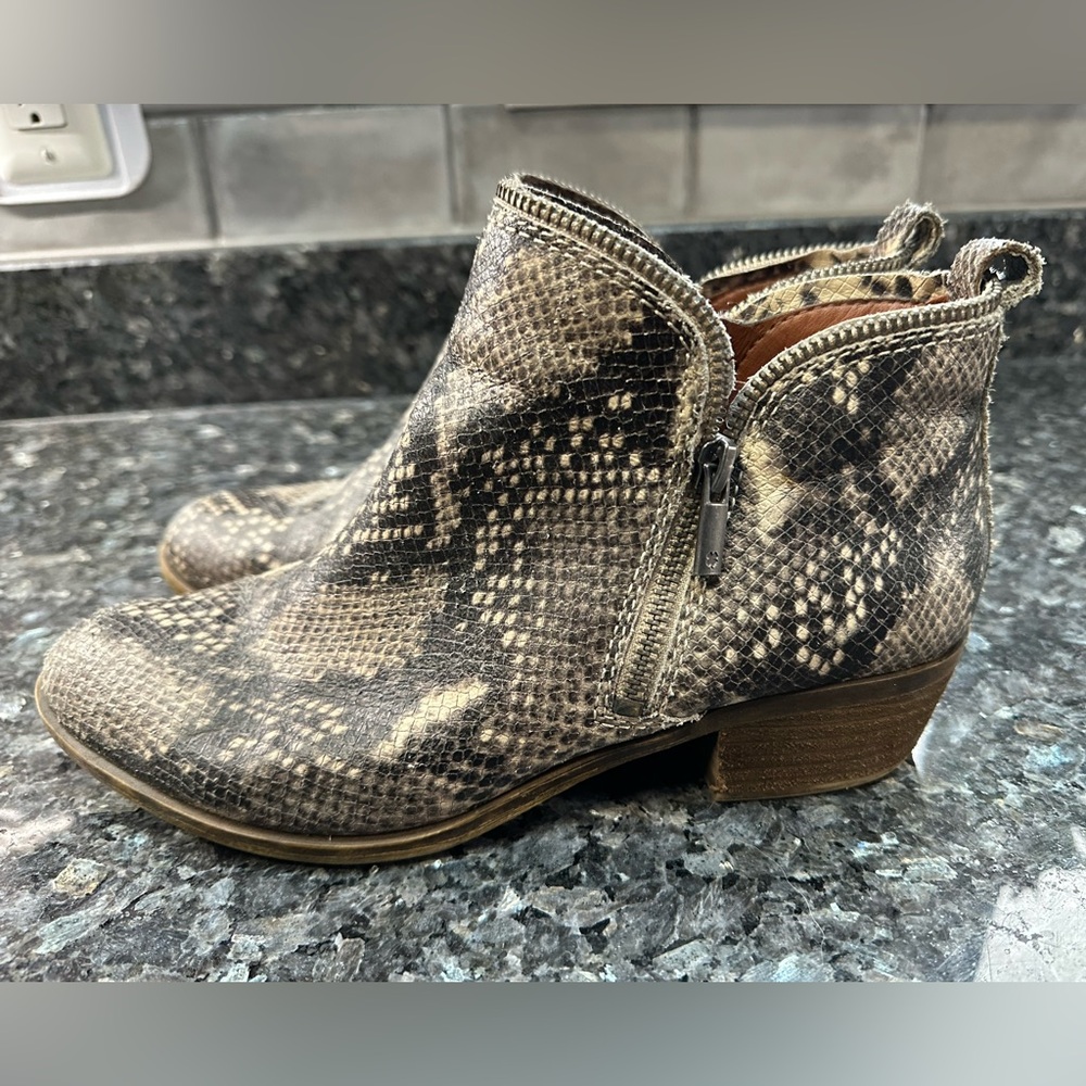 Lucky Brand Women's Bartalino Snakeskin Western Leather Ankle Booties Size 9